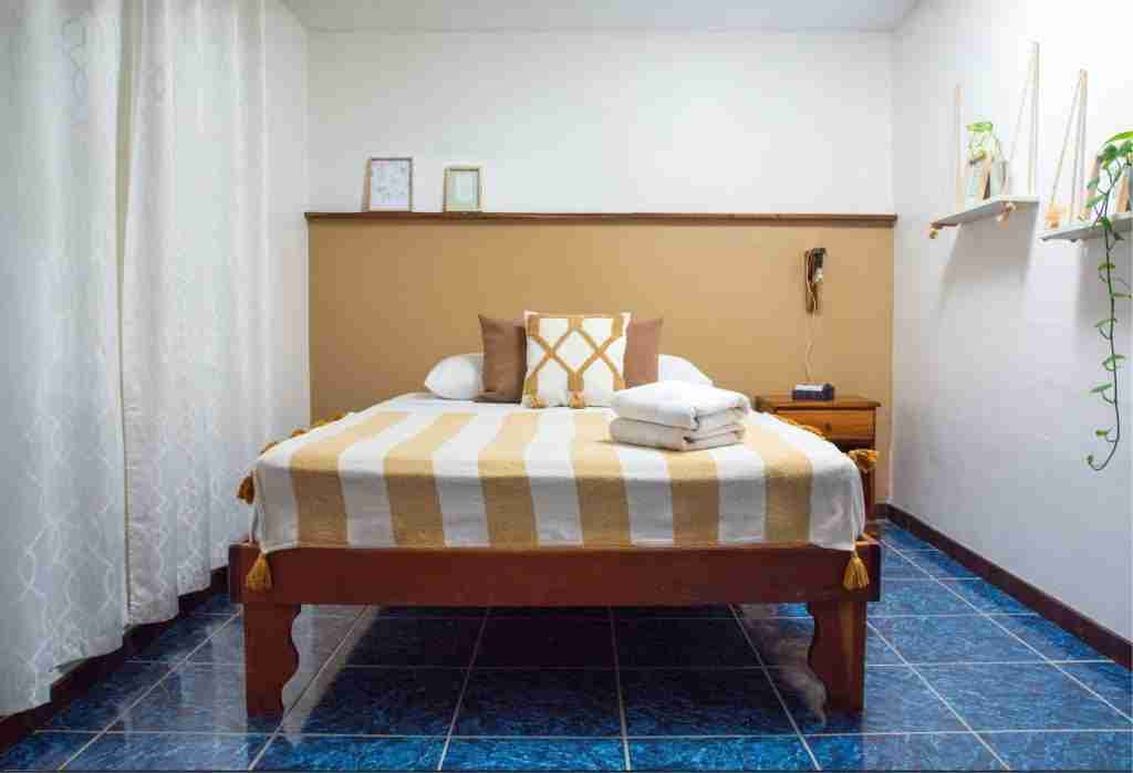 4 VIENTOS FONDOS (50)