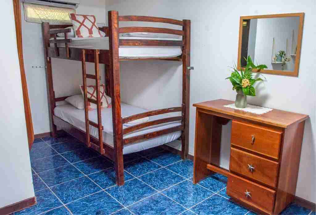 4 VIENTOS FONDOS (51)